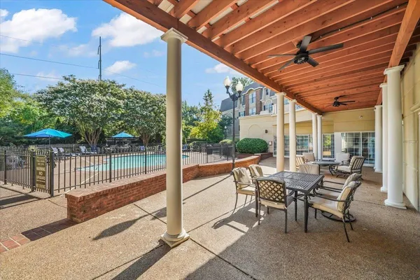 $1,800 | 5400 Park Avenue, Unit 220, Memphis, TN 38119