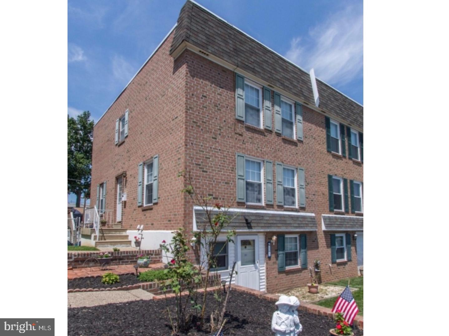 162 Greendale Road Philadelphia, PA 19154 - Photo 2 of 25