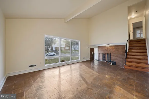 $2,850 | 922 Beaverbank Circle, Towson, MD 21286