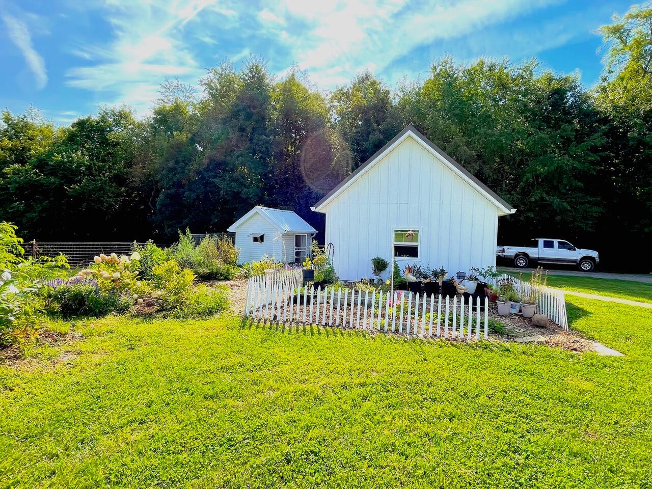 2025 Happy Valley Road Limestone, TN 37681 - Photo 26 of 34 shop-coop #25