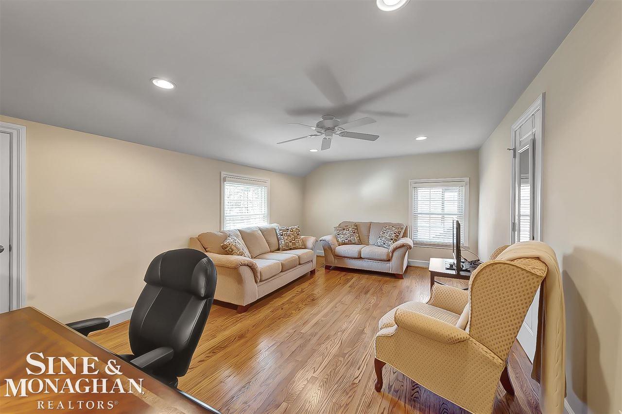 326 Merriweather Road Grosse Pointe Farms, MI 48236 - Photo 22 of 41