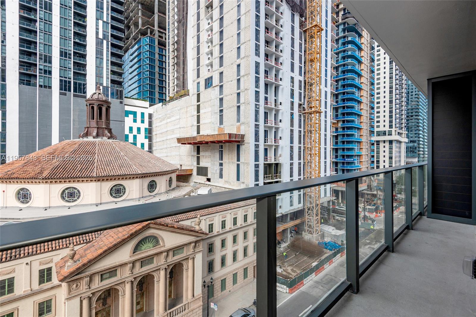 121 Northeast 5th Street, Unit 706 Miami, FL 33132 - Photo 24 of 27