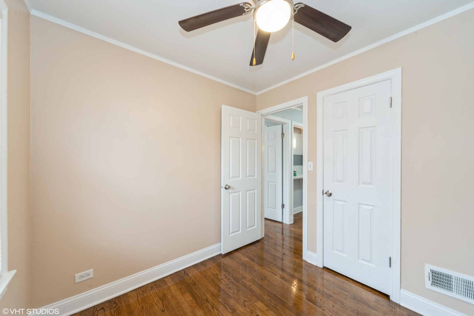 1241 North Irving Avenue Berkeley, IL 60163 - Photo 6 of 12