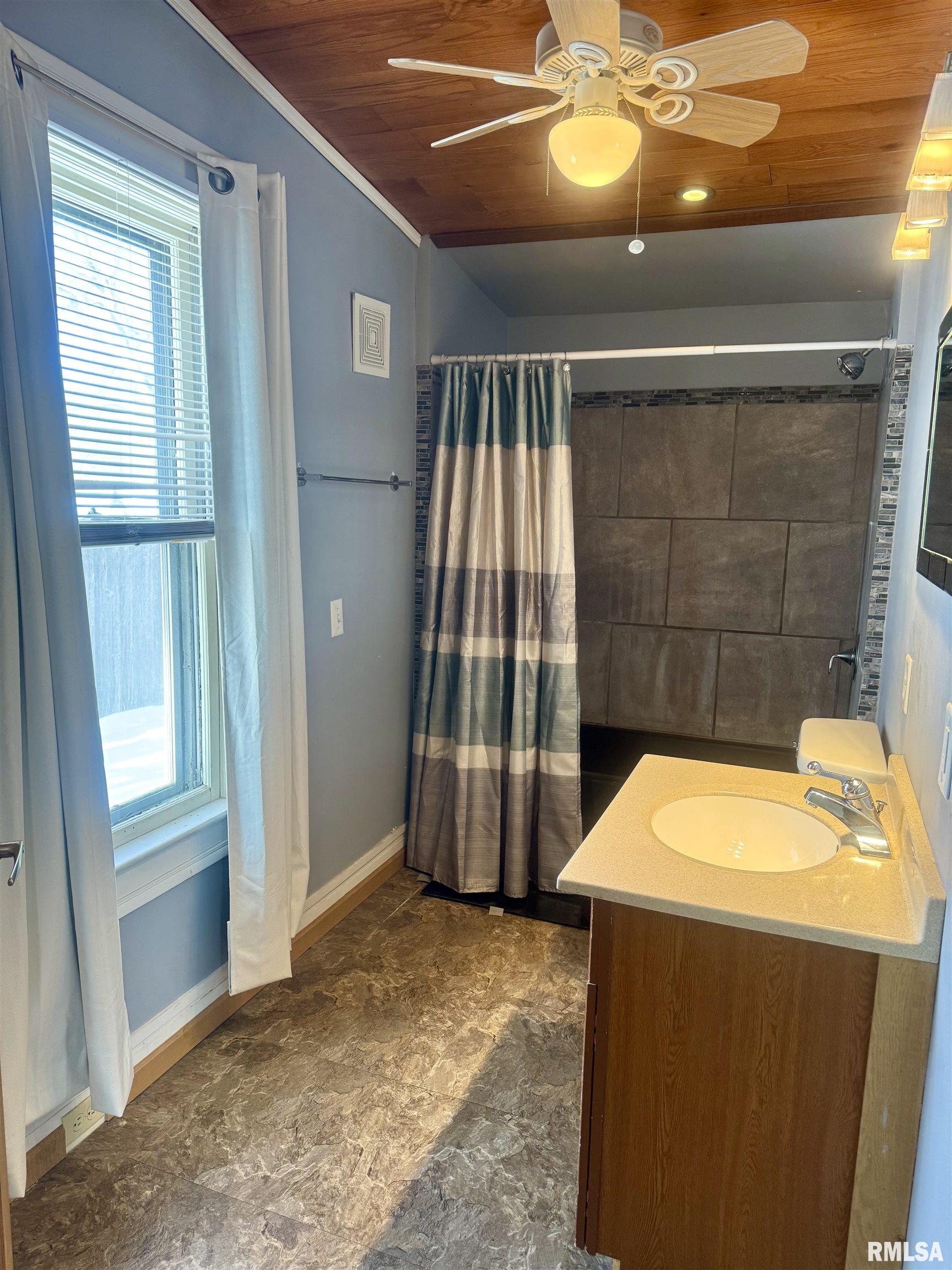 2625 Cherry Street Quincy, IL 62301 - Photo 7 of 10