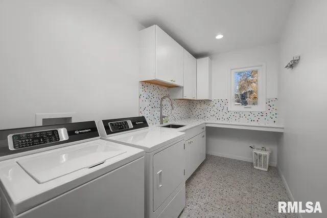 $505,000 | 3209 East 18th Place, Davenport, IA 52803