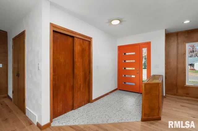 $505,000 | 3209 East 18th Place, Davenport, IA 52803