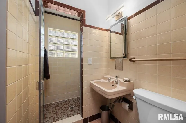 $505,000 | 3209 East 18th Place, Davenport, IA 52803