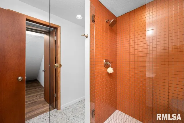 $505,000 | 3209 East 18th Place, Davenport, IA 52803