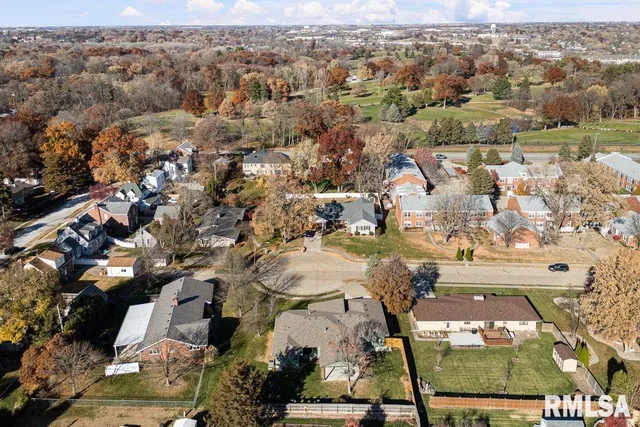 $505,000 | 3209 East 18th Place, Davenport, IA 52803