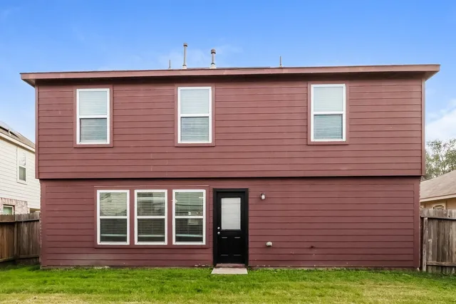 $1,955 | 17819 Yellow Birch Trail, Humble, TX 77346