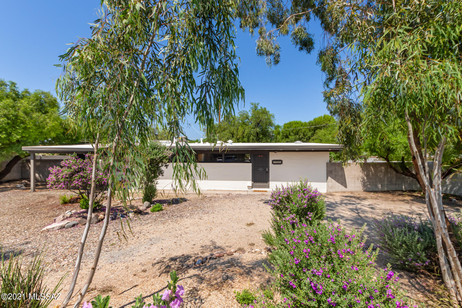 2025 North Ridgeway Road Tucson, AZ 85712 - Photo 3 of 40 Gallery Image 3