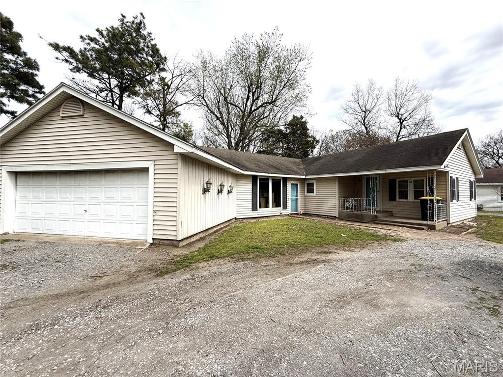 305 Center Street Cooter, MO 63839 - Photo 2 of 18