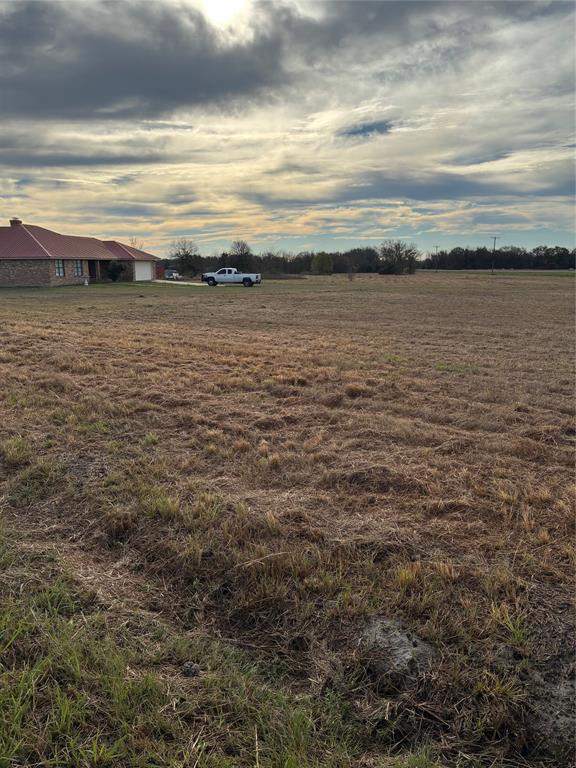 5335 Highway 11 Commerce, TX 75428 - Photo 3 of 16 a view of an ocean