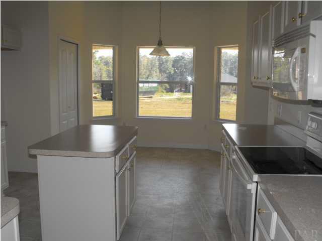 2230 Liberty Loop Road, Unit 16D Cantonment, FL 32533 - Photo 5 of 10 Gallery Image 5