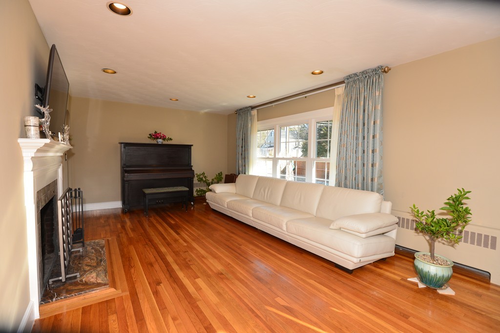 80 North Road Bedford, MA 01730 - Photo 4 of 30 Gallery Image 4