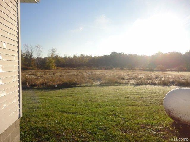 6434 Owens Road Yale, MI 48097 - Photo 30 of 33 2013-10-24 09.10.59.jpg