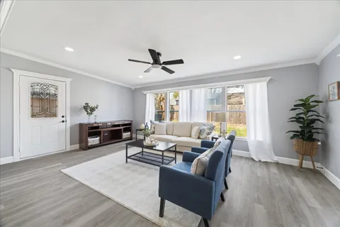 $265,000 | 143 Mill Stream Lane, Houston, TX 77060