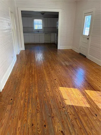 $1,900 | 1551 7th Street, Sarasota, FL 34236