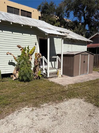 $1,900 | 1551 7th Street, Sarasota, FL 34236