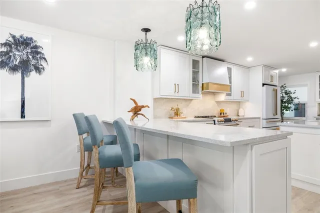 $10,000 | 19 Whispering Sands Drive, Unit 302, Sarasota, FL 34242