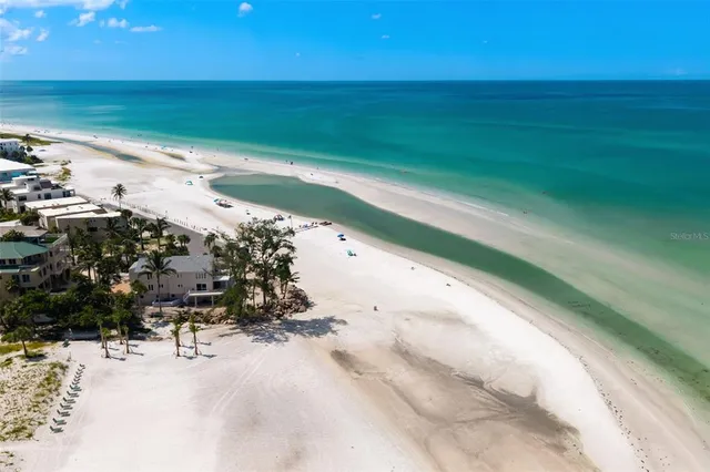 $10,000 | 19 Whispering Sands Drive, Unit 302, Sarasota, FL 34242