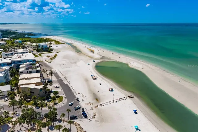 $10,000 | 19 Whispering Sands Drive, Unit 302, Sarasota, FL 34242