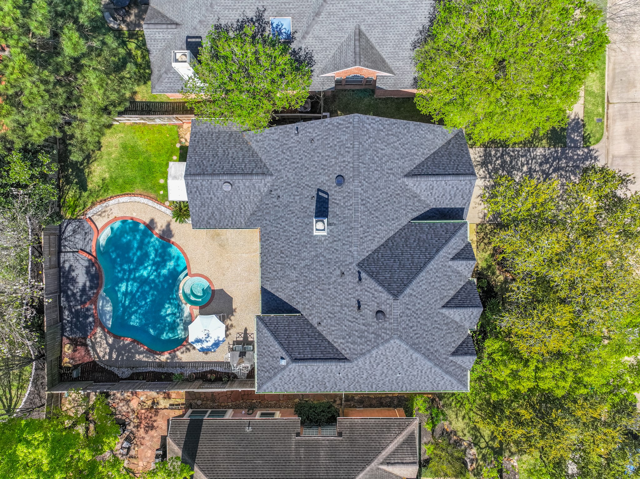 1107 Compass Cove Circle Spring, TX 77379 - Photo 6 of 42 an aerial view of a house with a yard