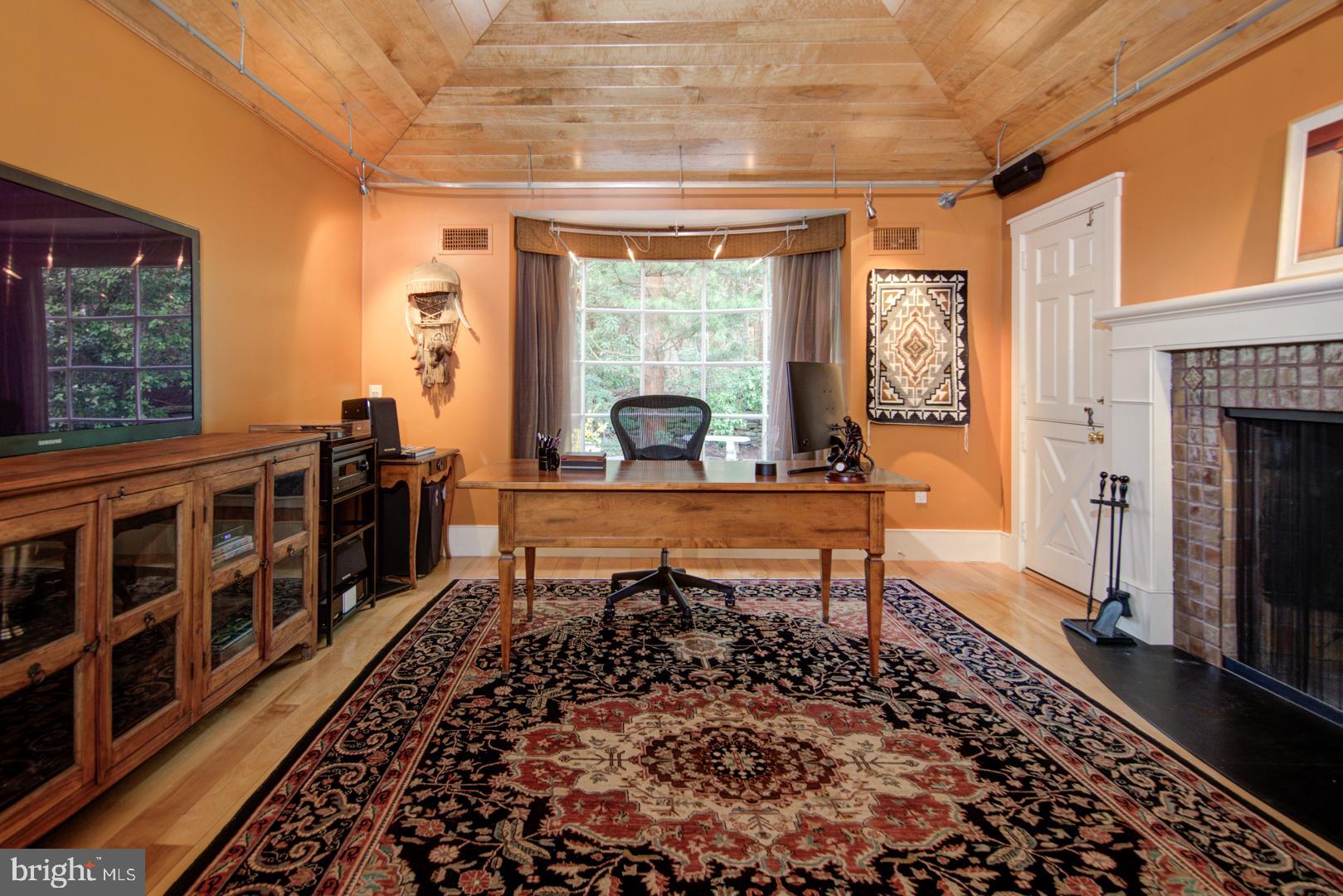 723 Glengarry Road Philadelphia, PA 19118 - Photo 5 of 30 Gallery Image 5