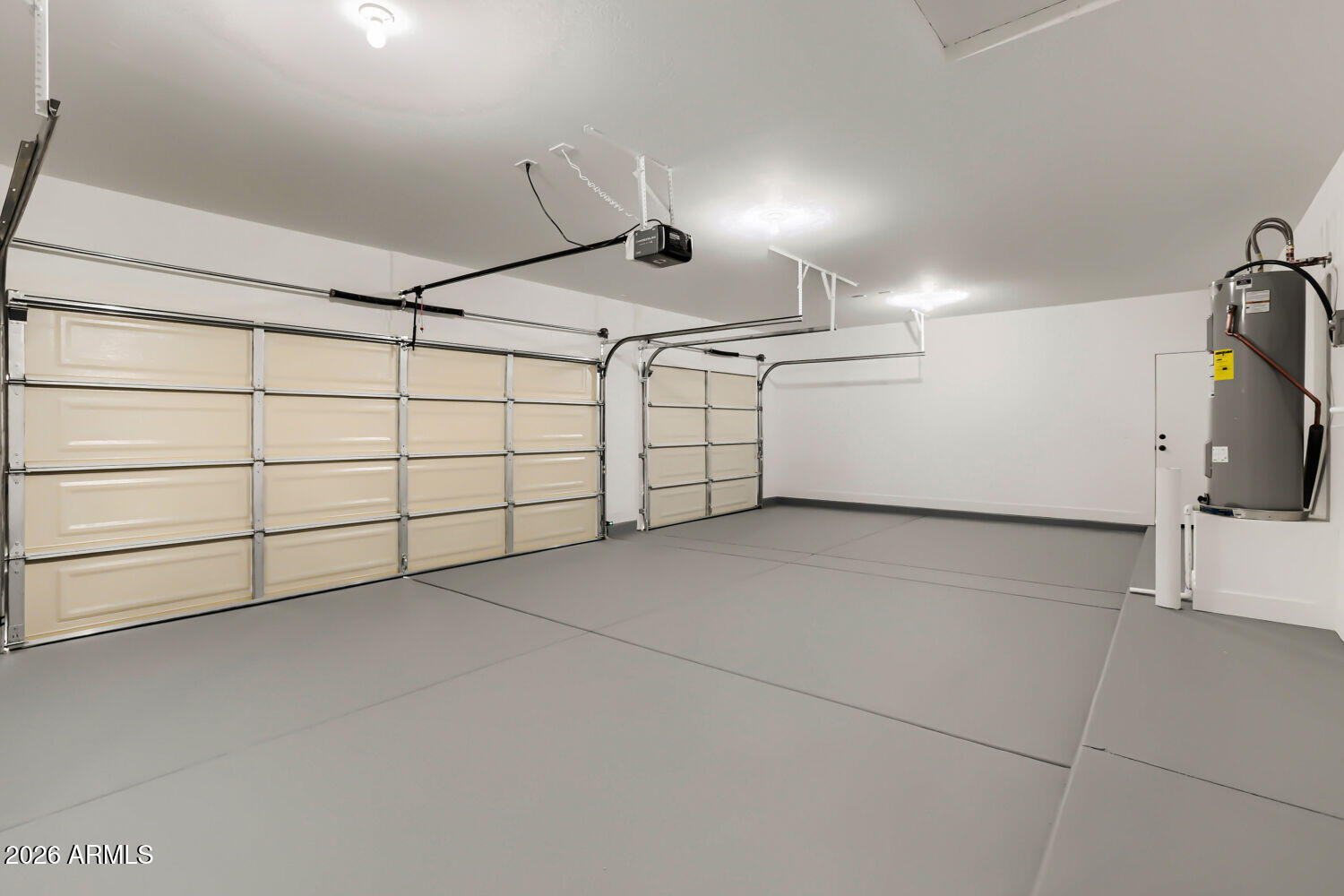 38420 West Buckeye Road Tonopah, AZ 85354 - Photo 23 of 28 a view of a garage