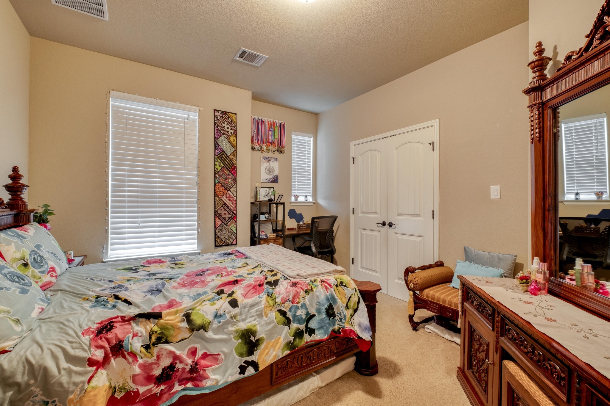 3040 Sachen Street Georgetown, TX 78626 - Photo 27 of 40 Carpeted bedroom featuring a closet