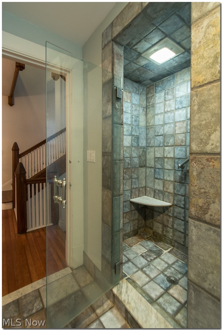 2620 Norfolk Road Cleveland, OH 44106 - Photo 21 of 32 Gallery Image 21