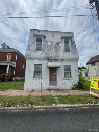 $15,000 | 825 South Illinois Street, Belleville, IL 62220