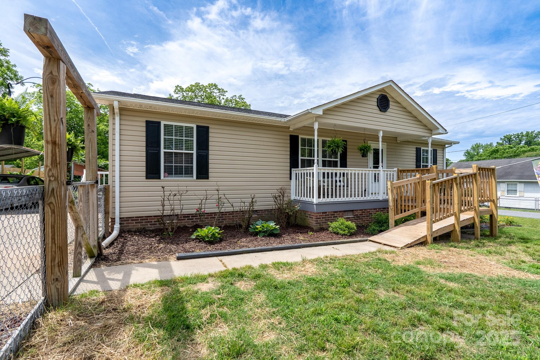 907 Bethpage Road Kannapolis, NC 28081 - Photo 2 of 29 Gallery Image 2