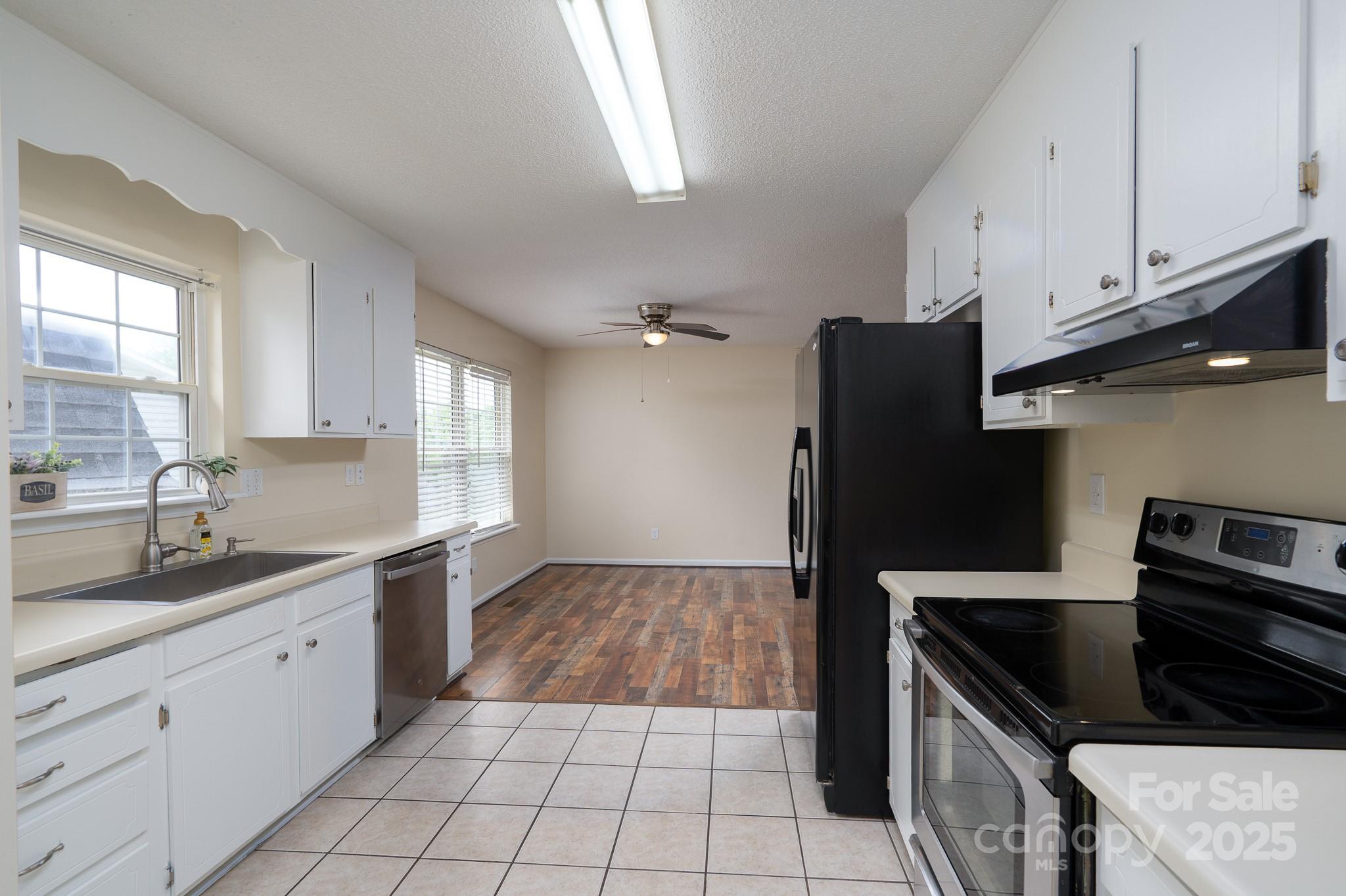 907 Bethpage Road Kannapolis, NC 28081 - Photo 8 of 29 Gallery Image 8