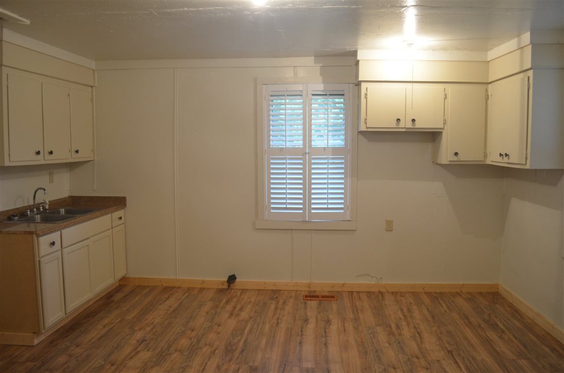 321 Lawrence Bridge Road Seneca, SC 29672 - Photo 7 of 35 Gallery Image 7