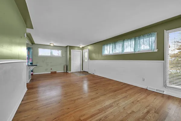 $140,000 | 5725 Polk Street, Dearborn Heights, MI 48125