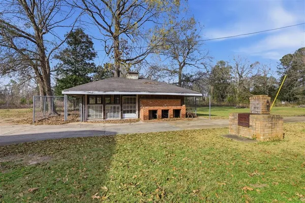 $375,000 | 834 Heather Lane, Oakdale, LA 71463
