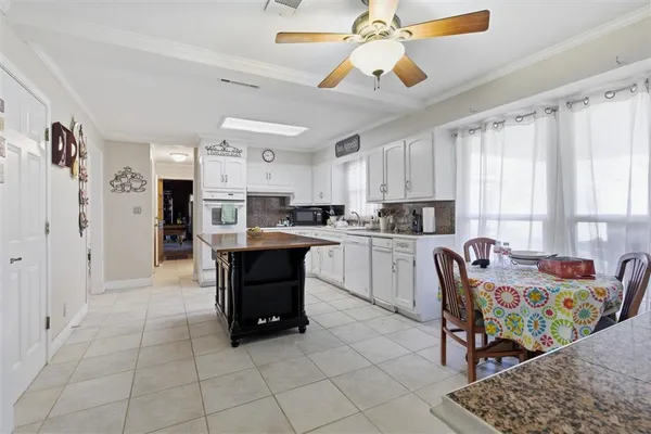 $375,000 | 834 Heather Lane, Oakdale, LA 71463