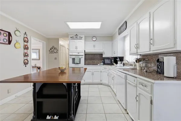 $375,000 | 834 Heather Lane, Oakdale, LA 71463