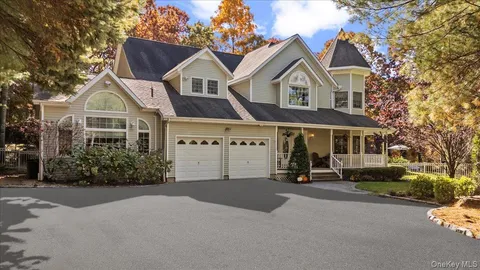 $1,999,999 | 1040 Washington Avenue, Plainview, NY 11803