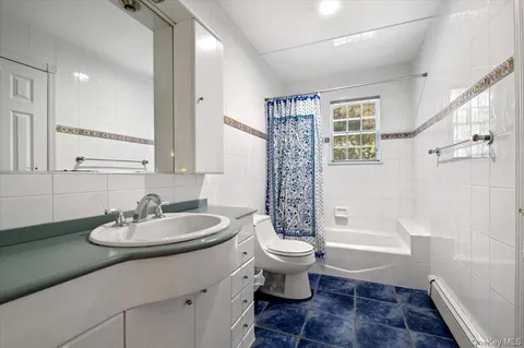 $1,999,999 | 1040 Washington Avenue, Plainview, NY 11803