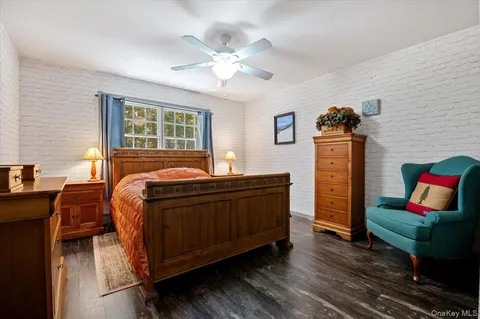 $1,999,999 | 1040 Washington Avenue, Plainview, NY 11803