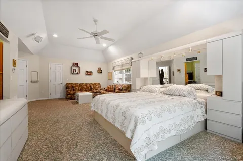 $1,999,999 | 1040 Washington Avenue, Plainview, NY 11803