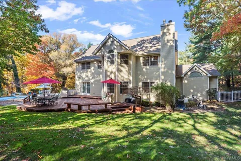 $1,999,999 | 1040 Washington Avenue, Plainview, NY 11803