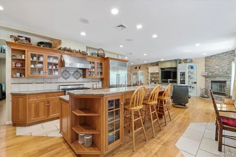 $1,999,999 | 1040 Washington Avenue, Plainview, NY 11803