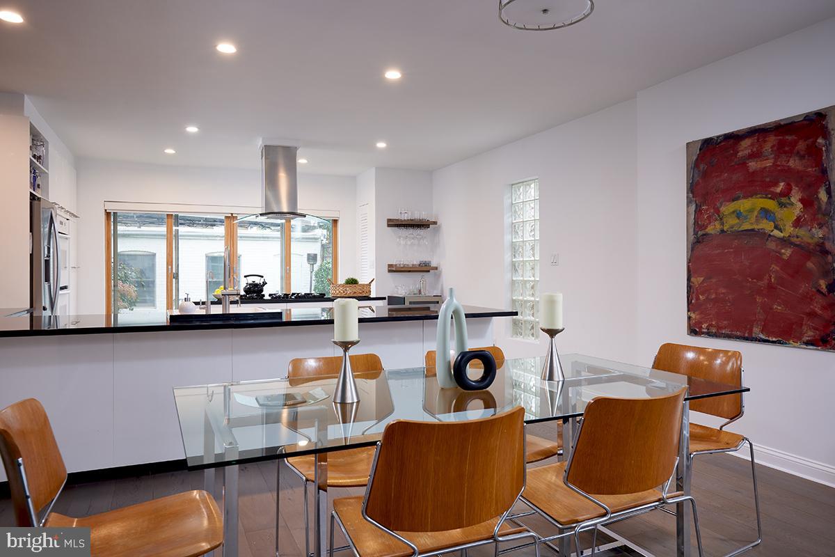 1233 C Street Southeast Washington, DC 20003 - Photo 3 of 9