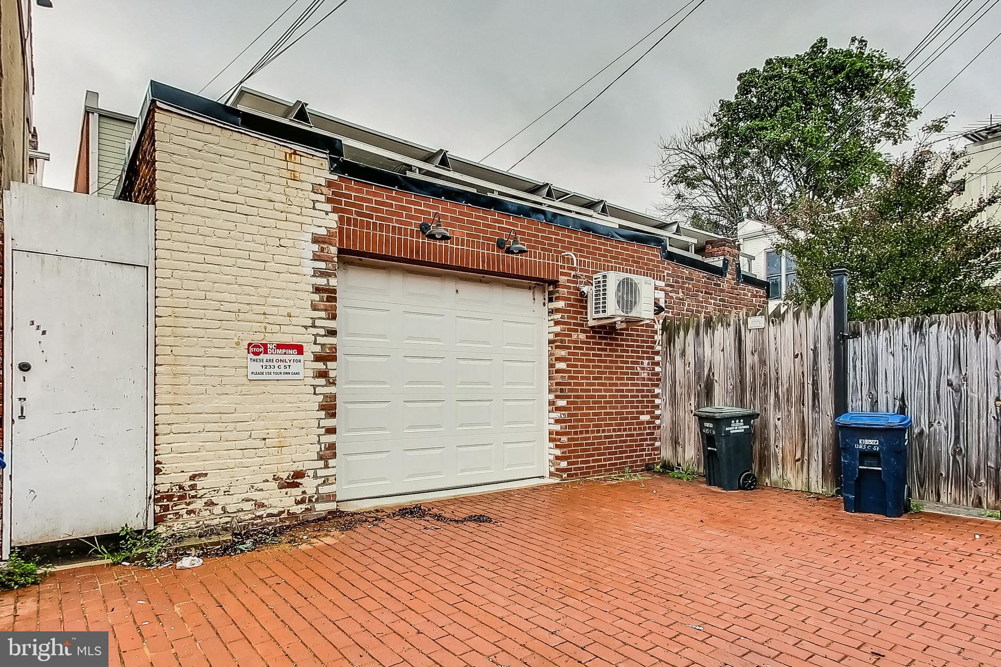 1233 C Street Southeast Washington, DC 20003 - Photo 6 of 9