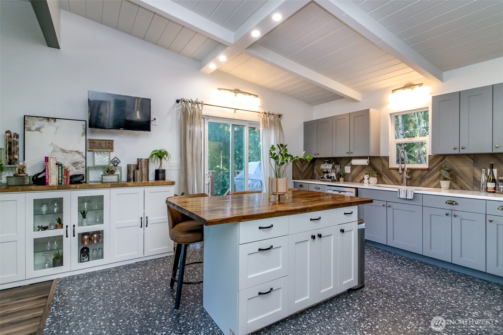 445 Buena Vista Avenue Fircrest, WA 98466 - Photo 11 of 34