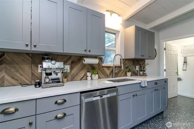 $625,000 | 445 Buena Vista Avenue, Fircrest, WA 98466