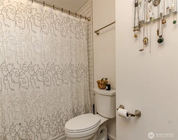 $625,000 | 445 Buena Vista Avenue, Fircrest, WA 98466